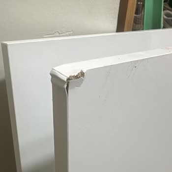 Gardırop Teslimatı Ve Hasarlı Parça Mağduriyeti Bitmiyor