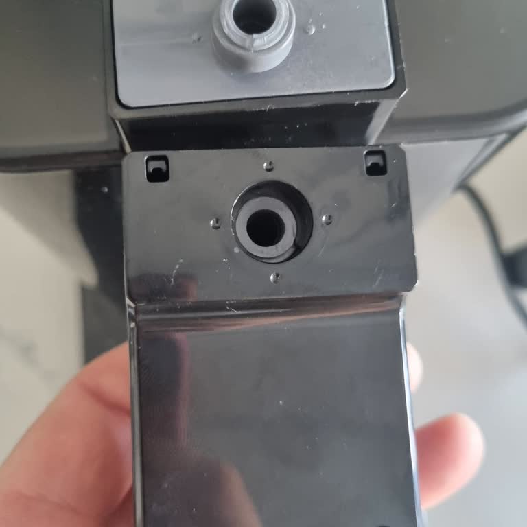 Homend Çay Kahve Makinem Servis Sonrası Kırık Şekilde Teslim Edildi