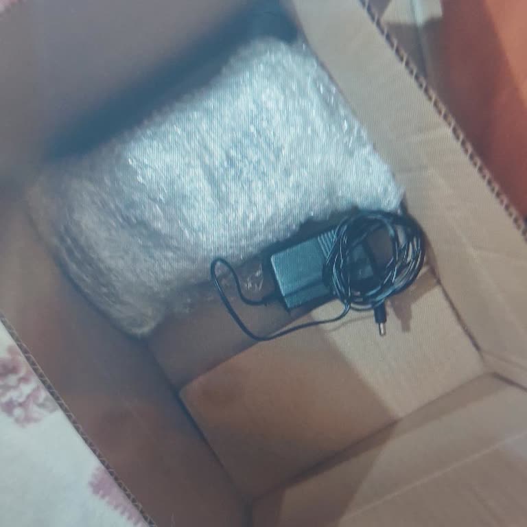 Kargoda Kaybolan Şarj Aleti Nedeniyle Mağduriyet Yaşıyorum