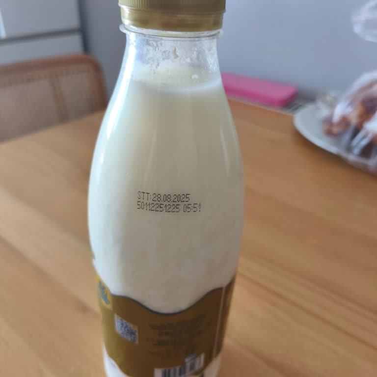 Son Kullanma Tarihi Geçmemiş Süt Bozuk Çıktı, İade Kabul Edilmedi