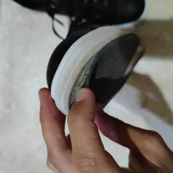 Lescon Kısa Sürede Deforme Olan Spor Ayakkabı İçin Değişim Veya Tamir Talebi