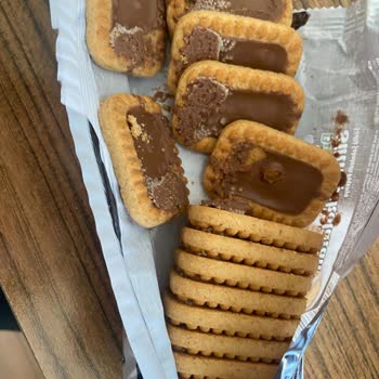 Çikolatalı Bisküvi Üzerinde Beyaz Noktalar Hakkında Şikayet