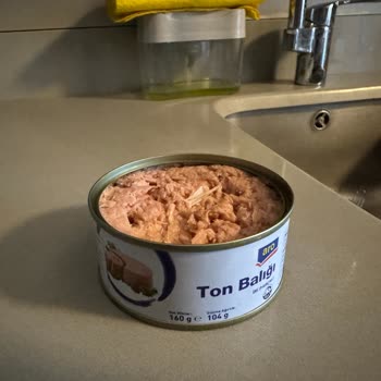 Ton Balığı Konservesinde Kılçık Çıkması Nedeniyle Yaşanan Mağduriyet