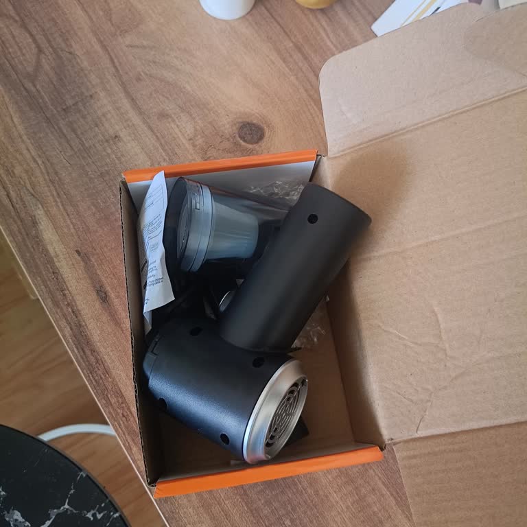 Satın Alınan Ürün Tanıtılandan Farklı Ve Faturasız Gönderildi, Ücret İadesi Talebi