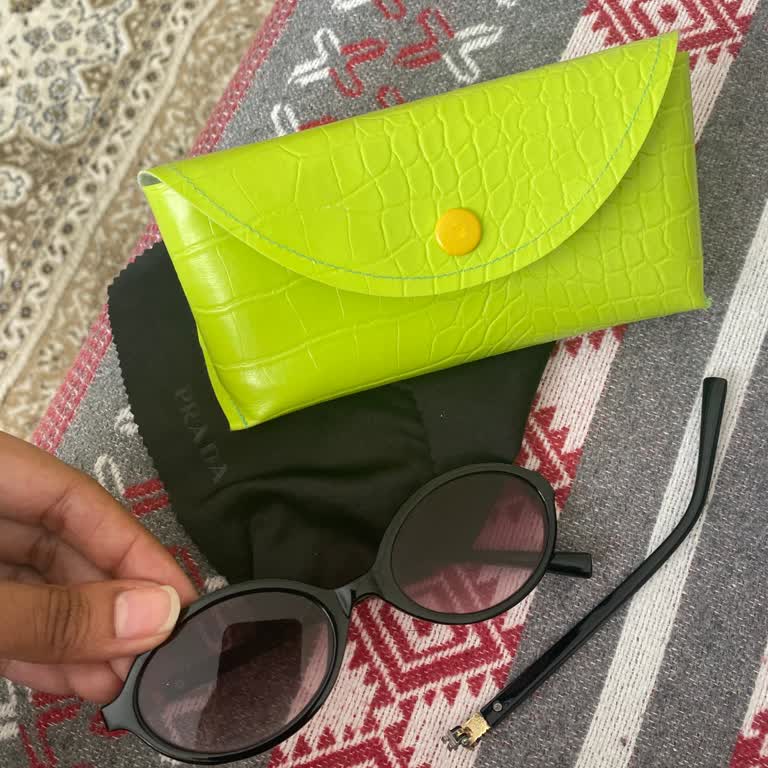 Satın Aldığım Gözlük Bir Haftada Kırıldı, Mağaza Çözüm Sunmadı