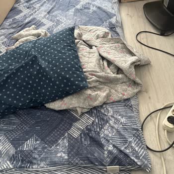 Teslimatı Geciken Mobilyalar Nedeniyle Yaşadığım Mağduriyet Ve İletişimsizlik