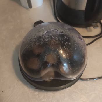 Sinbo Yumurta Pişirme Makinesinin Kapağı Kısa Sürede Deforme Oldu, Yedek Parça Yok