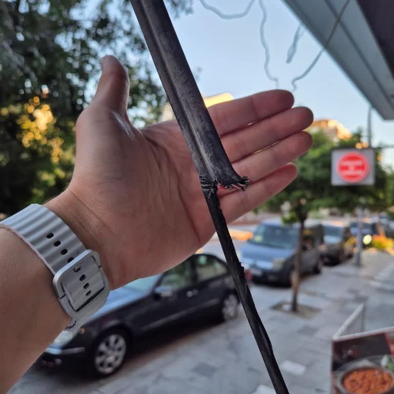 İnternet Hizmeti Uzun Süredir Kesik, Sorun Çözülmüyor Ve Ücret İadesi Talebi