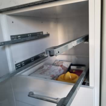 Mutfak Dolabı Çekmece Rayı Plastik Tırnaklarının Kırılması Ve Yedek Parça Talebi