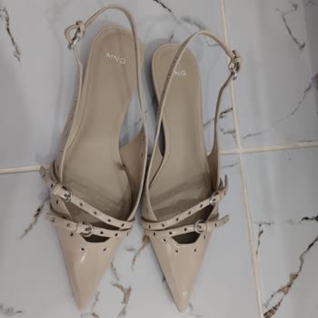 Yeni Alınan Ayakkabının Kısa Sürede Topuğunun Kırılması Hayal Kırıklığı Yarattı