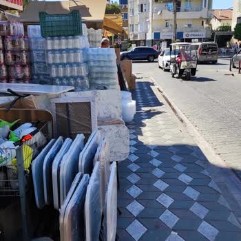 Akçay Pazar Yeri'nde Yaya Yolu Güvenliği Sorunu