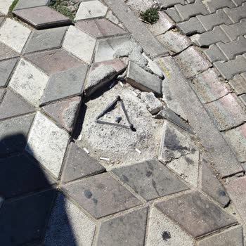 Akçay Pazar Yeri'nde Yaya Yolu Güvenliği Sorunu