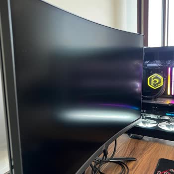 Asus Bilgisayar Yeni Alınan Asus Monitörde Mikro Çizikler Ve Garanti Mağduriyeti