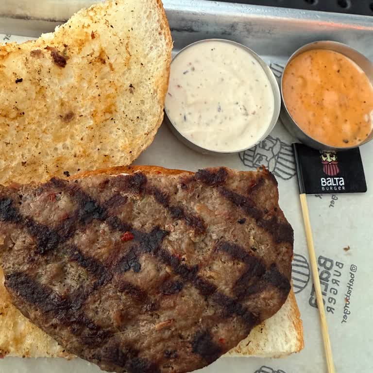 Yanmış Et Ve İlgisiz Hizmet Nedeniyle Ücret İadesi Talebi