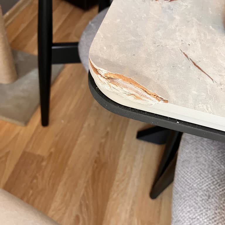 Yemek Masası Teslimatında Kırık Ve Renk Farkı Sorunu Çözülmedi