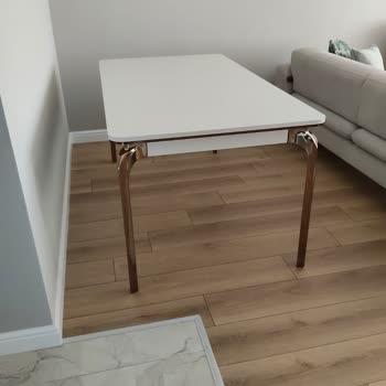 Deforme Gelen Yemek Masası Ve Geciken Değişim Süreci Mağduriyeti