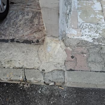 Superonline’ın Altyapı Çalışması Sonrası Kaldırım Ve Su Borusu Zararı Giderilmiyor