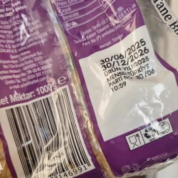 Aldığım Pilavlık Bulgurun İçinden Küflenmiş Parça Çıktı, Para İadesi Talep Ediyorum