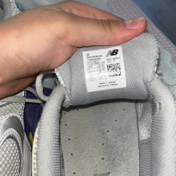 Aldığım Ayakkabı Kusurlu Ve Kirli Geldi, Satıcıya Ulaşamıyorum