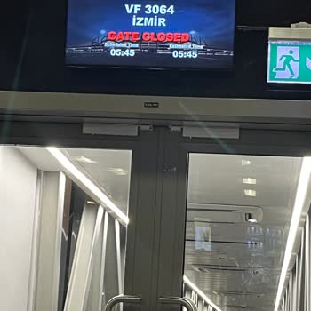 Ajet Uçuşunda Kapı Yönlendirmesiyle Uçağa Alınmadım, Mağduriyetim Giderilmedi