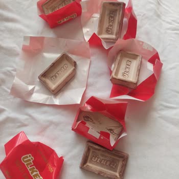 Taze Olması Gereken Çikolatada Renk Ve Tat Sorunu