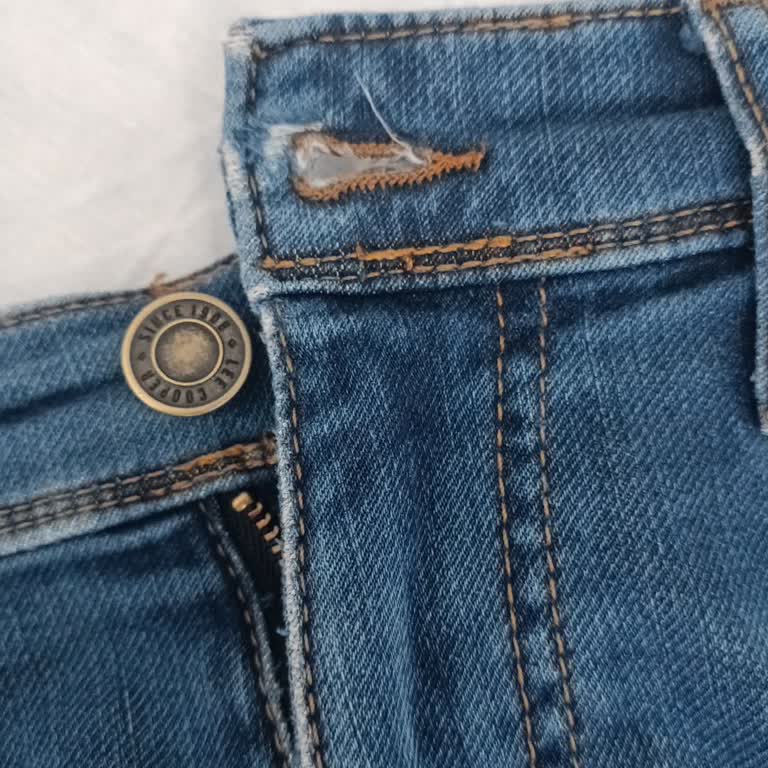 Lee Cooper Kotta Üretim Hatası Mağaza Çözüm Sunmadı