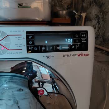 Yetkili Servisin İlgisizliği Nedeniyle Çamaşır Makinesi Sorunum Çözülemedi