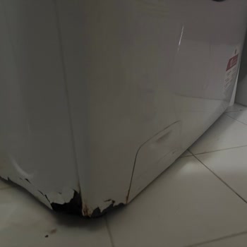 Garanti Kapsamındaki Çamaşır Makinesinde Çürüme Ve Destek Eksikliği