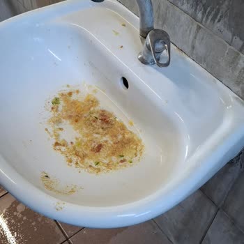 Kavurmacı Yakup'un Yeri'nde Temizlikten Eser Yok