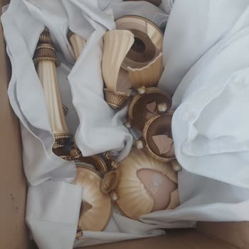 PTT Kargo İle Gönderdiğim Seramik Konsol Seti Kırık Ulaştı, Zararımın Karşılanmasını Talep Ediyorum