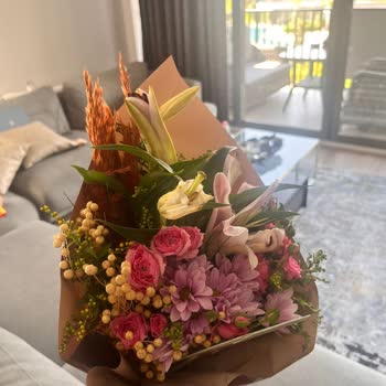 ÇiçekSepeti Görsele Uymayan Küçük Ve Yetersiz Buket Teslimatı!