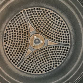 Kurutma Makinesi Çamaşırları Pas Yapıyor Garanti Kapsamında Çözüm Yok