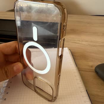 Kısa Sürede Sararan Spigen Kılıf İçin Değişim Talebi