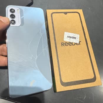 Reeder 6 Aylık Garantili Telefona Yüksek Servis Ücreti ve Tehditkar Davranışlar