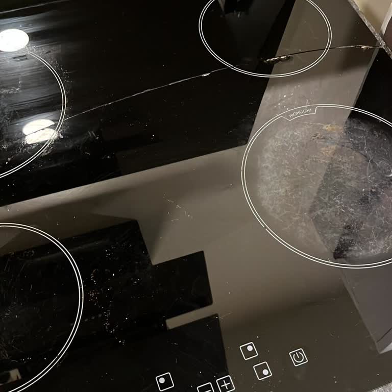 Yetkili Servisin Yanlış Cam Takması Ve 3 Aydır Sorunun Çözülememesi