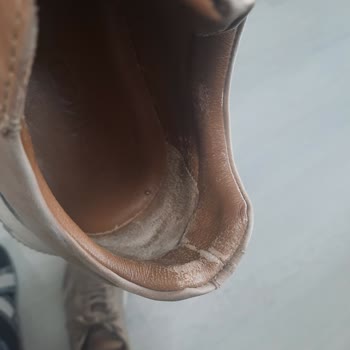 Derimod Ayakkabıda Kısa Sürede Yıpranma Ve Mağazanın İlgisizliği