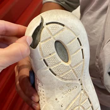 Garanti Süresi Devam Eden Terliğin Tabanı Yırtıldı, Değişim Talebim Reddedildi