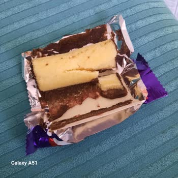 Aldığım Rulo Pasta Yağlı Ve Çikolatasız Çıktı Hijyen Ve Kalite Sorunu Yaşadım