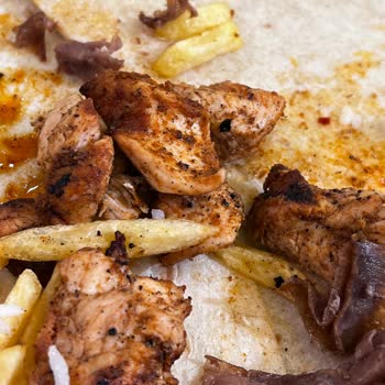 Belek The Land Of Legends Bursa Kebap Evi'nde Bozuk Ve Pişmemiş Yemek, İade Talebi