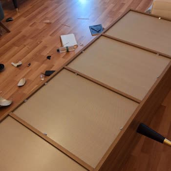 Vitrin Ve Yatakta Üretim Hatası Sonrası Yedek Parça Ve Tamir Hizmeti Sağlanmıyor