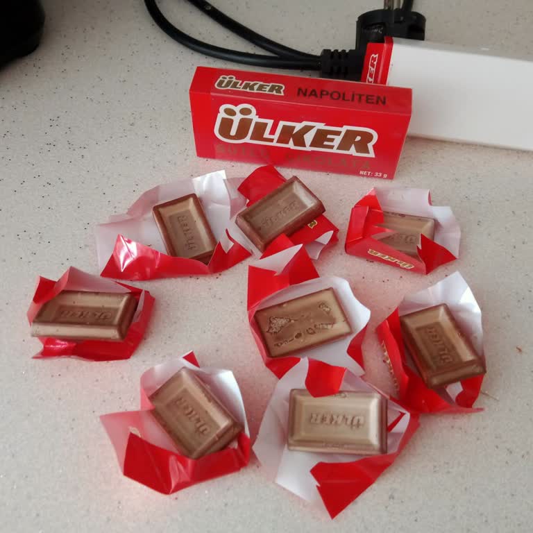 Ülker Çikolata Küflü Çıktı, Müşteri Hizmetleri Dönüş Yapmadı!