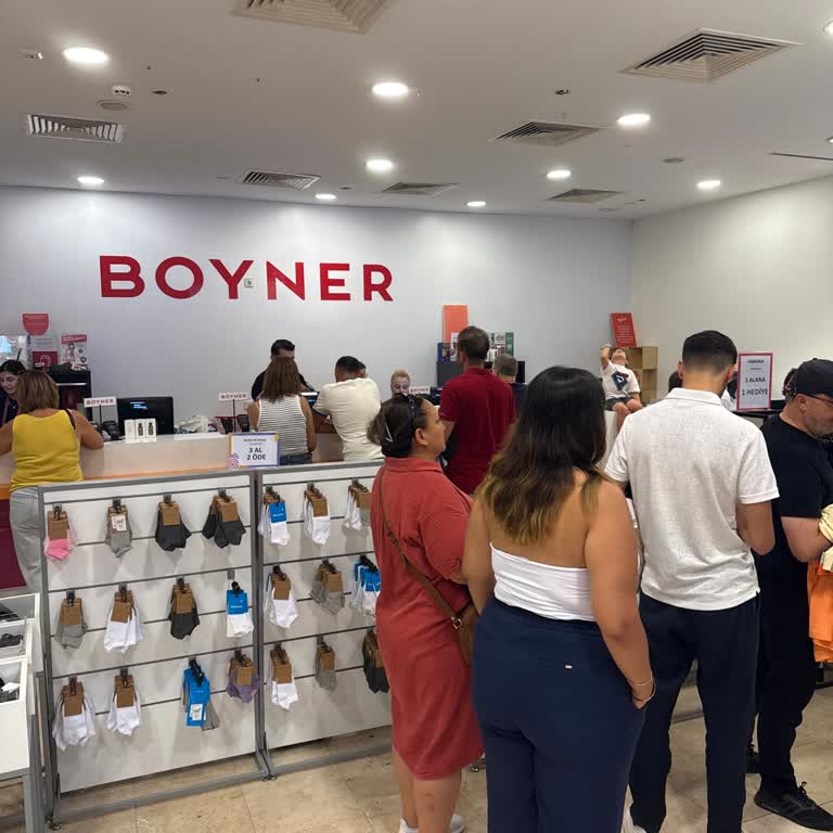 Boyner Antalya 5M Migros Mağazasında Klima Ve Havalandırma Sorunu Müşteri Ve Çalışanları Zorluyor