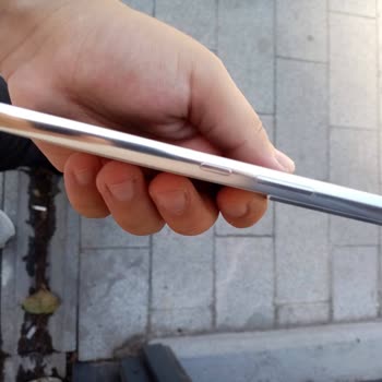 Batarya Şişmesi Ve Şeffaf Olmayan Servis Ücretleriyle Mağduriyet