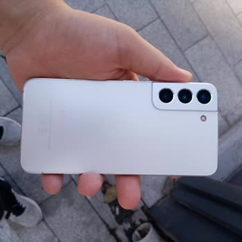 Batarya Şişmesi Ve Şeffaf Olmayan Servis Ücretleriyle Mağduriyet