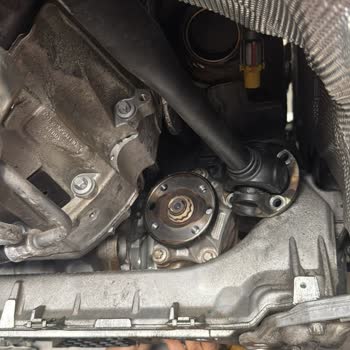 Yolda Kalan Mercedes GLC 220d: Şanzıman Arızası Ve Sigorta Mağduriyeti