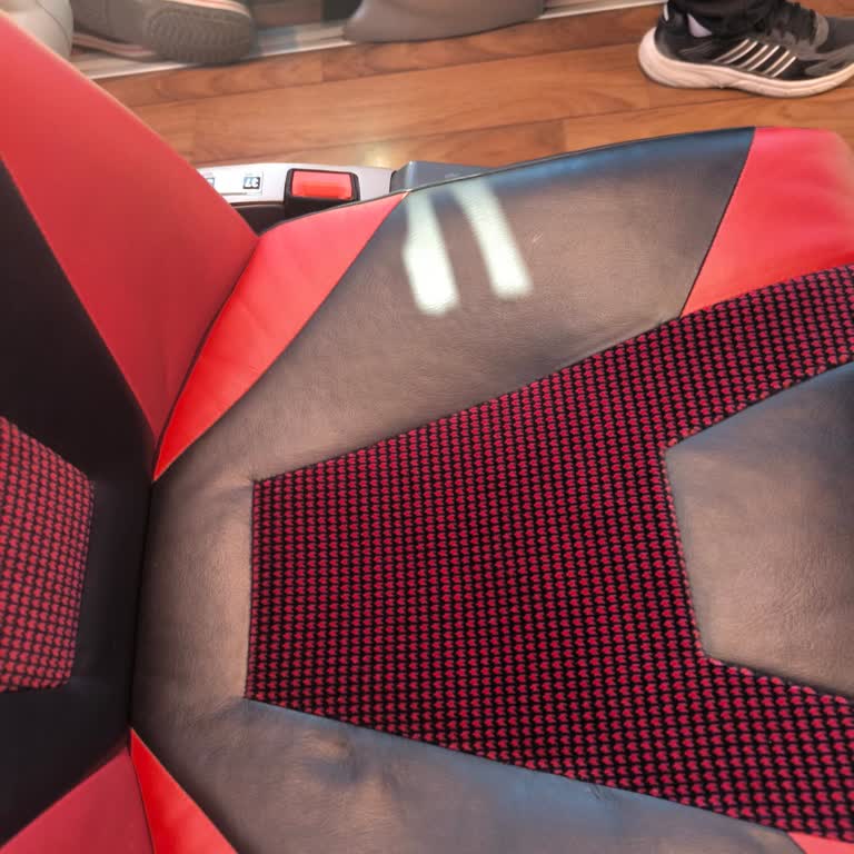 Islak Koltuk Nedeniyle Rahatsız Edici Yolculuk Ve İlgisizlik