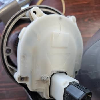 Garanti Kapsamındaki Dyson Süpürgemin Su Alma Sorunu Çözülmüyor