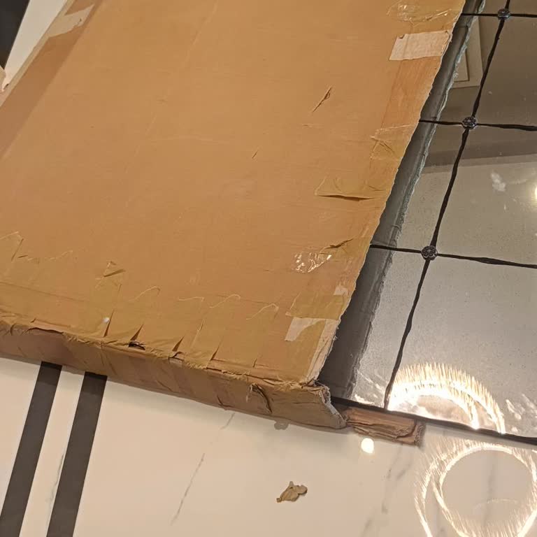 Kırık Teslim Edilen Ayna Ve Yetersiz Müşteri Hizmeti Nedeniyle Mağduriyet