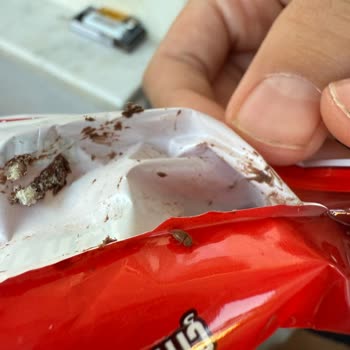 Torku Mini Gofret İçinden Böcek Çıkması Ve İade Talebi