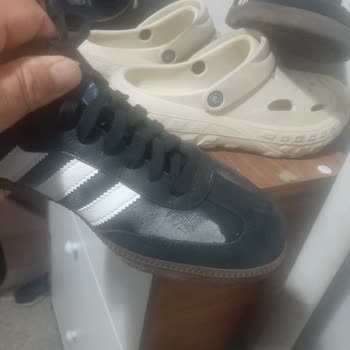 Personel Önerisiyle Aldığım Sprey Ayakkabımı Mahvetti, Mağaza İlgisiz!